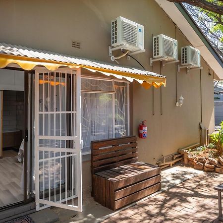 Cosy Cottages Guesthouse Potchefstroom Εξωτερικό φωτογραφία