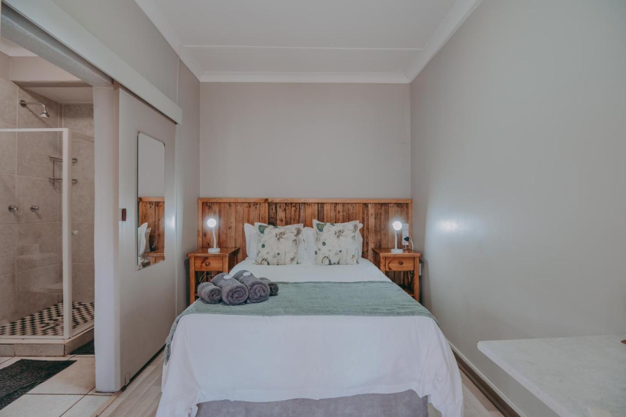 Cosy Cottages Guesthouse Potchefstroom Εξωτερικό φωτογραφία
