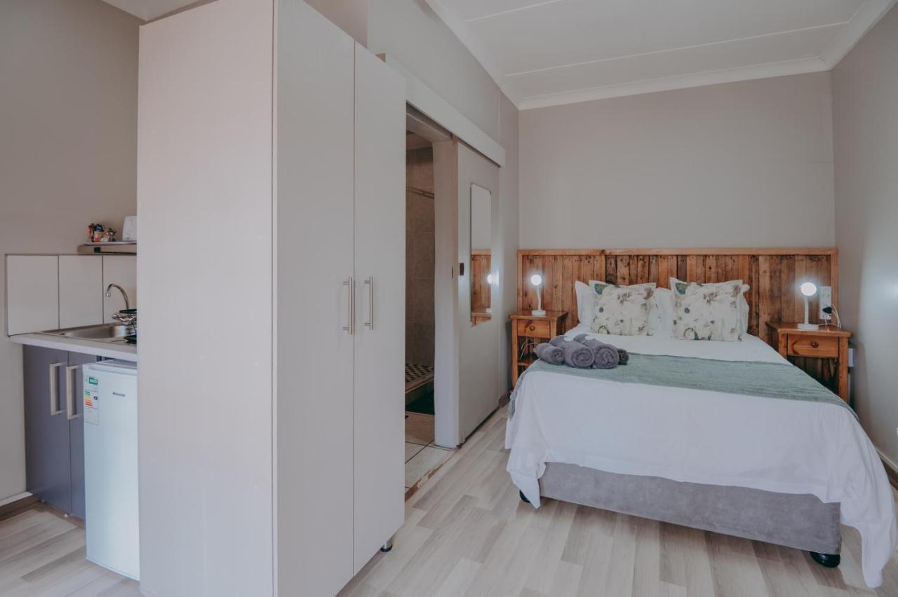 Cosy Cottages Guesthouse Potchefstroom Εξωτερικό φωτογραφία