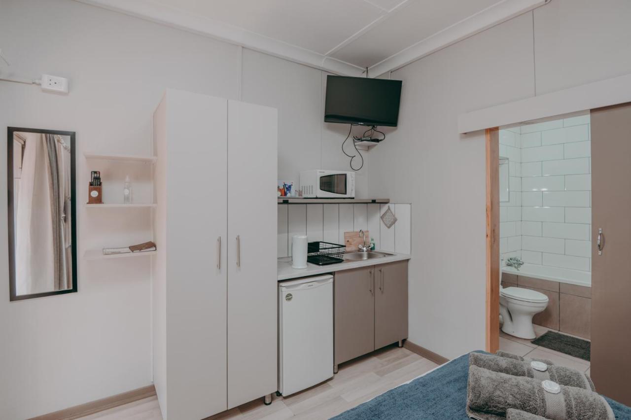 Cosy Cottages Guesthouse Potchefstroom Εξωτερικό φωτογραφία